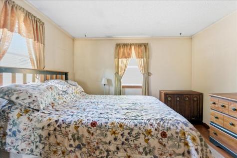 26 Carpenter Road Poland ME 04274