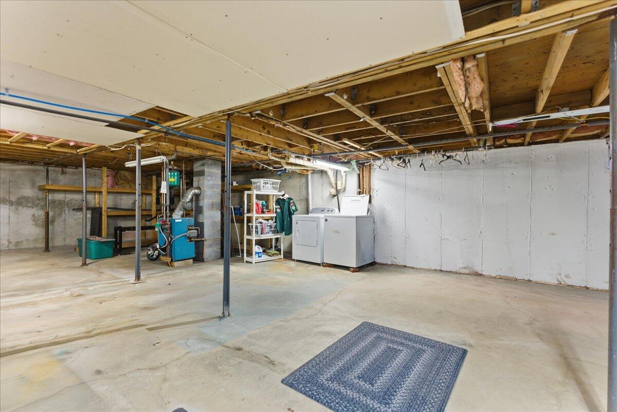 26 Carpenter Road Poland ME 04274