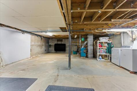 26 Carpenter Road Poland ME 04274