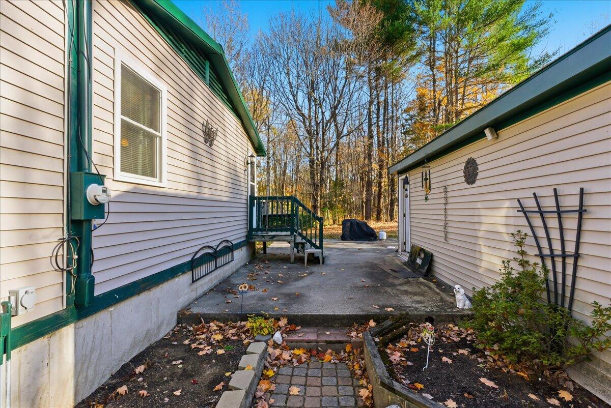 26 Carpenter Road Poland ME 04274