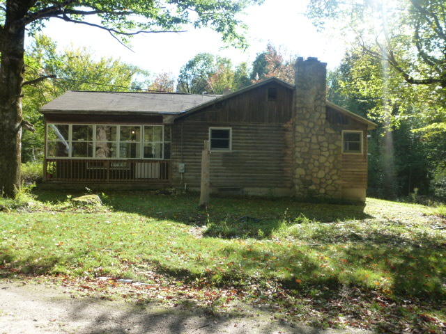22 Davis Farm Road Raymond ME 04071