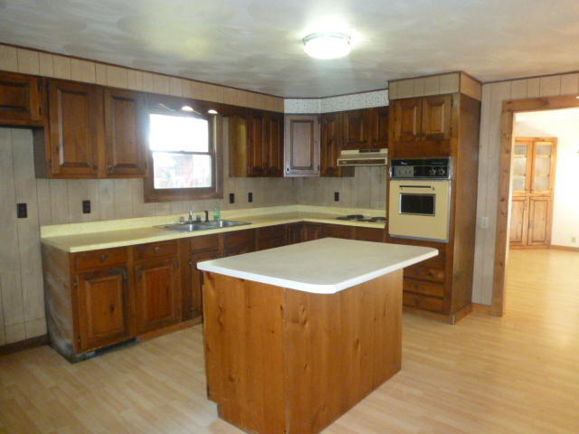 22 Davis Farm Road Raymond ME 04071