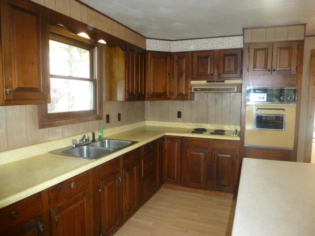 22 Davis Farm Road Raymond ME 04071