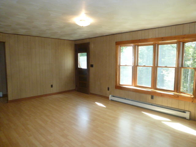 22 Davis Farm Road Raymond ME 04071