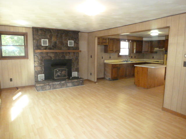 22 Davis Farm Road Raymond ME 04071
