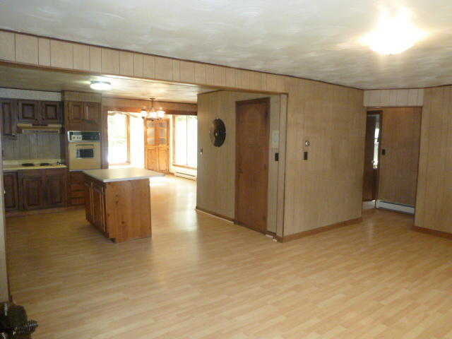 22 Davis Farm Road Raymond ME 04071