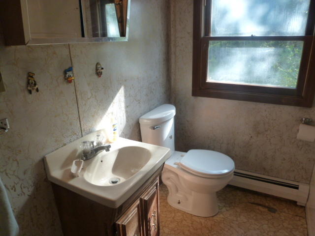 22 Davis Farm Road Raymond ME 04071