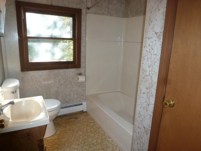 22 Davis Farm Road Raymond ME 04071