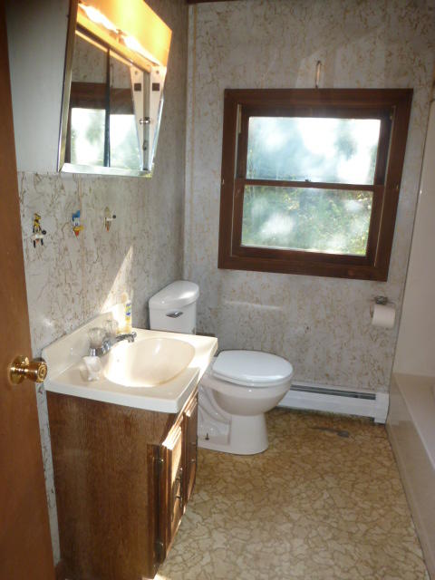 22 Davis Farm Road Raymond ME 04071