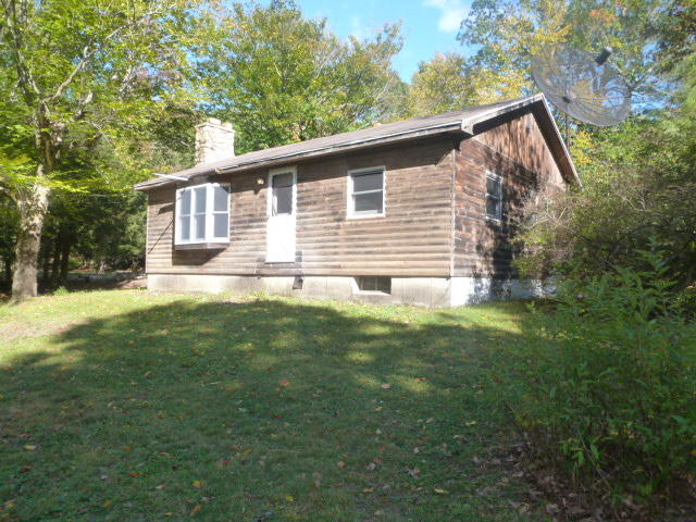 22 Davis Farm Road Raymond ME 04071