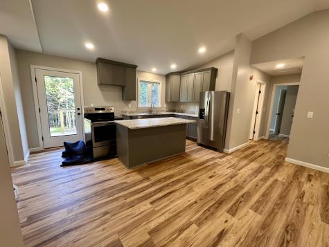 32 Helena Way Bridgton ME 04009