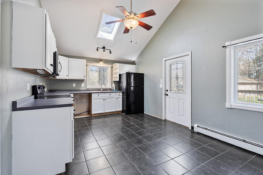 24 Indian Drive Woolwich ME 04579