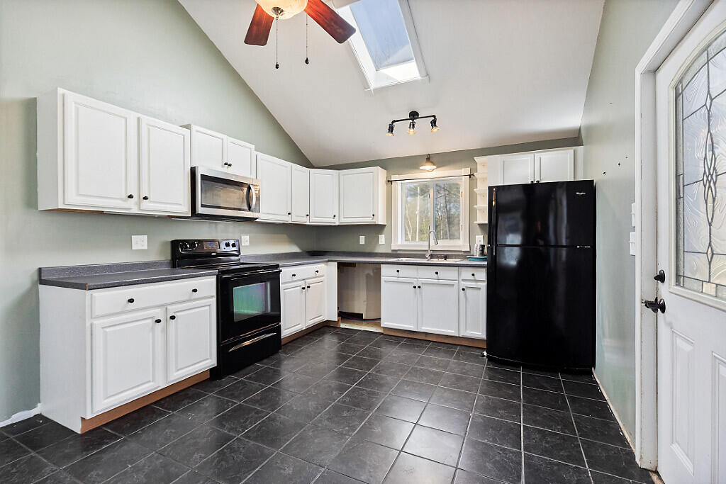 24 Indian Drive Woolwich ME 04579