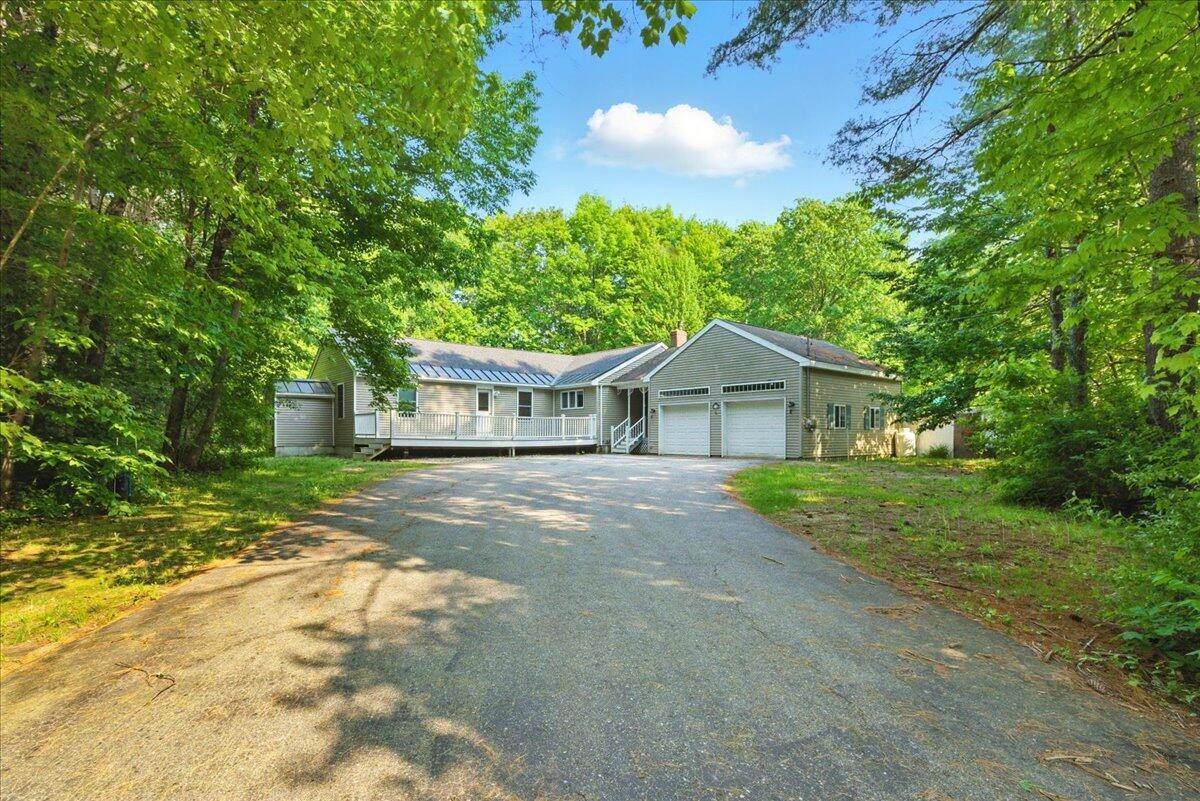 14 Goshen Lane New Gloucester ME 04260