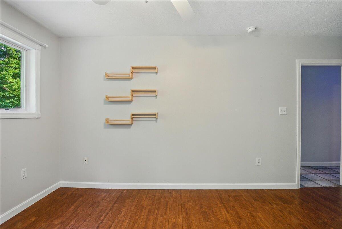 14 Goshen Lane New Gloucester ME 04260