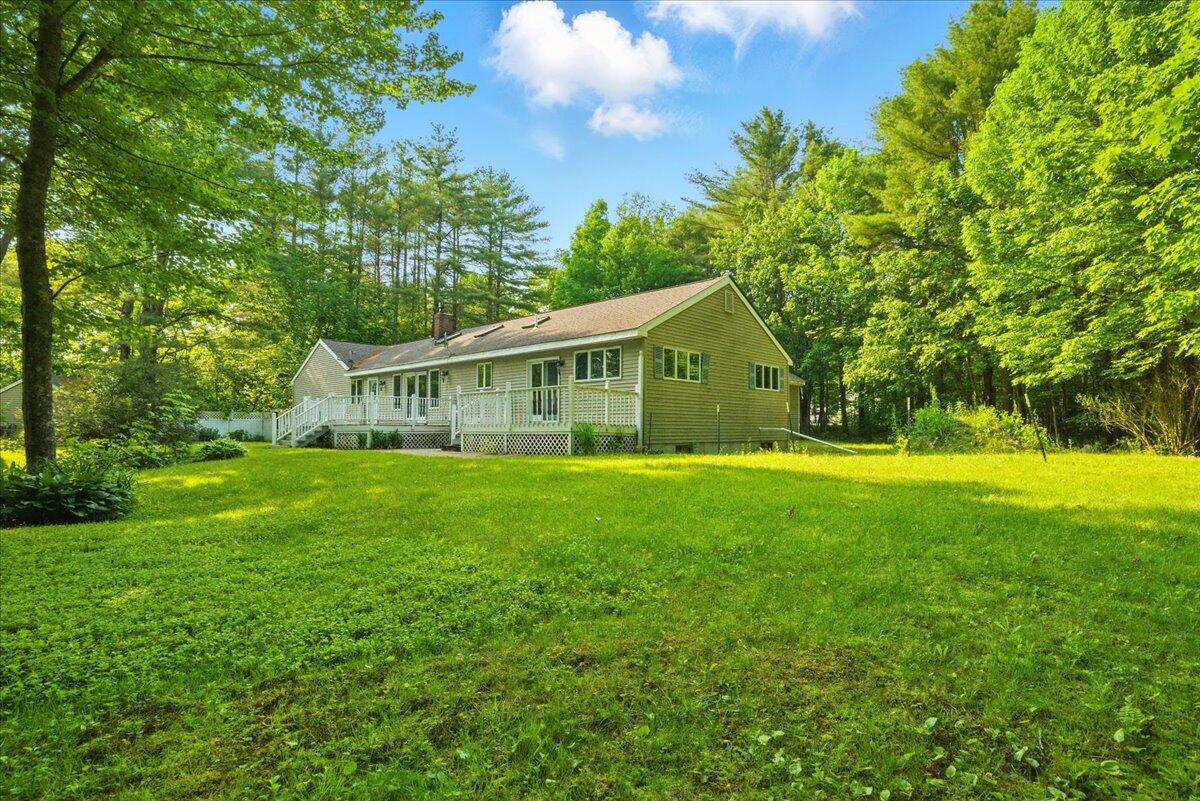 14 Goshen Lane New Gloucester ME 04260
