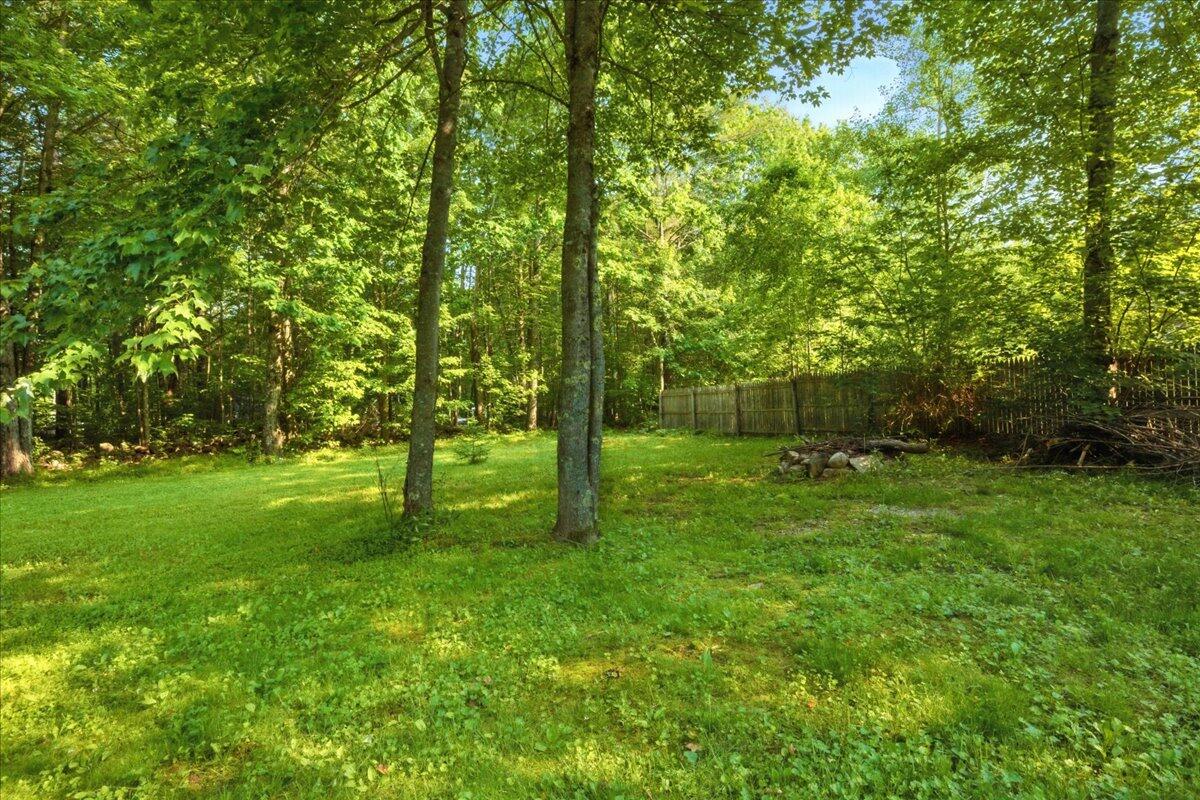 14 Goshen Lane New Gloucester ME 04260