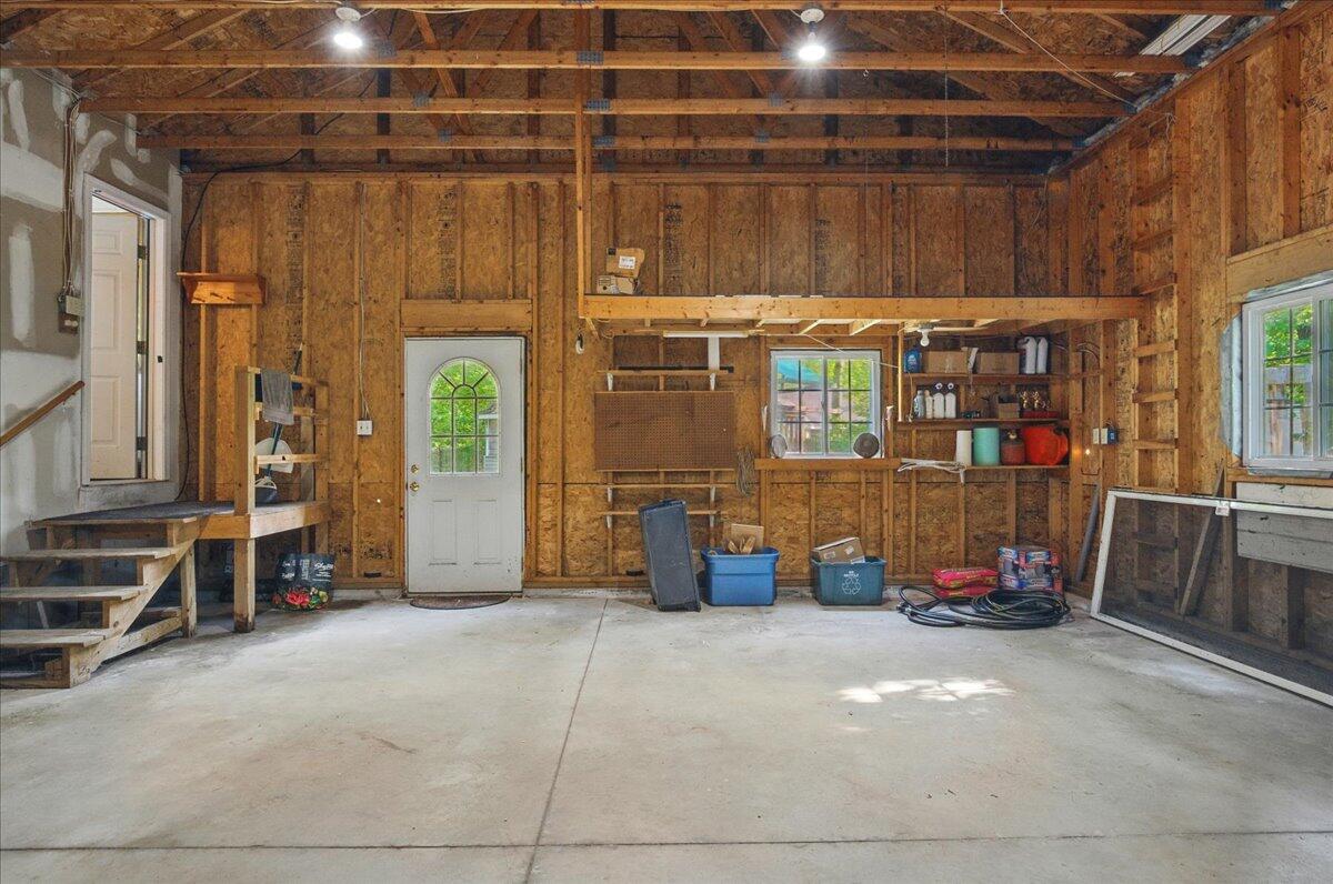 14 Goshen Lane New Gloucester ME 04260