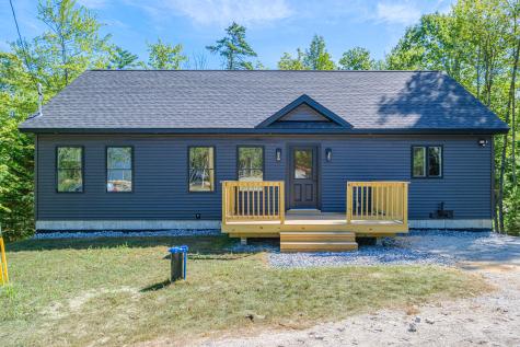 25 Lydia Lane Norway ME 04268