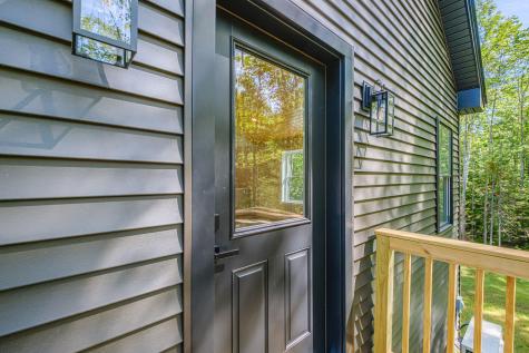 25 Lydia Lane Norway ME 04268
