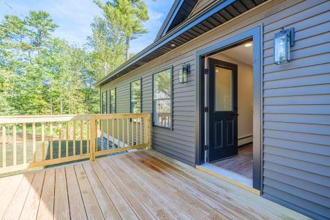 25 Lydia Lane Norway ME 04268