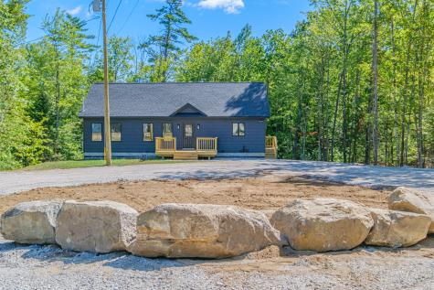 25 Lydia Lane Norway ME 04268
