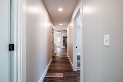 25 Lydia Lane Norway ME 04268