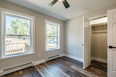 25 Lydia Lane Norway ME 04268