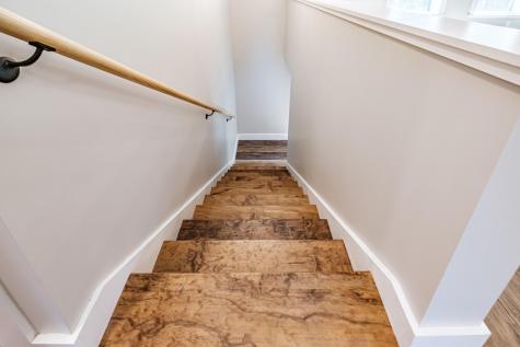 25 Lydia Lane Norway ME 04268