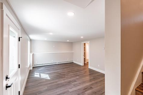 25 Lydia Lane Norway ME 04268