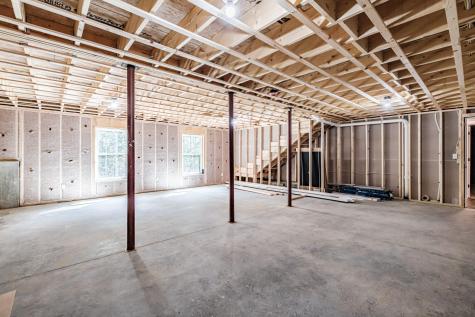 25 Lydia Lane Norway ME 04268