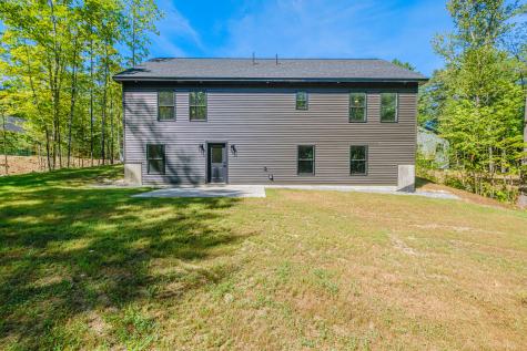 25 Lydia Lane Norway ME 04268