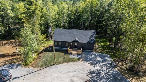 25 Lydia Lane Norway ME 04268
