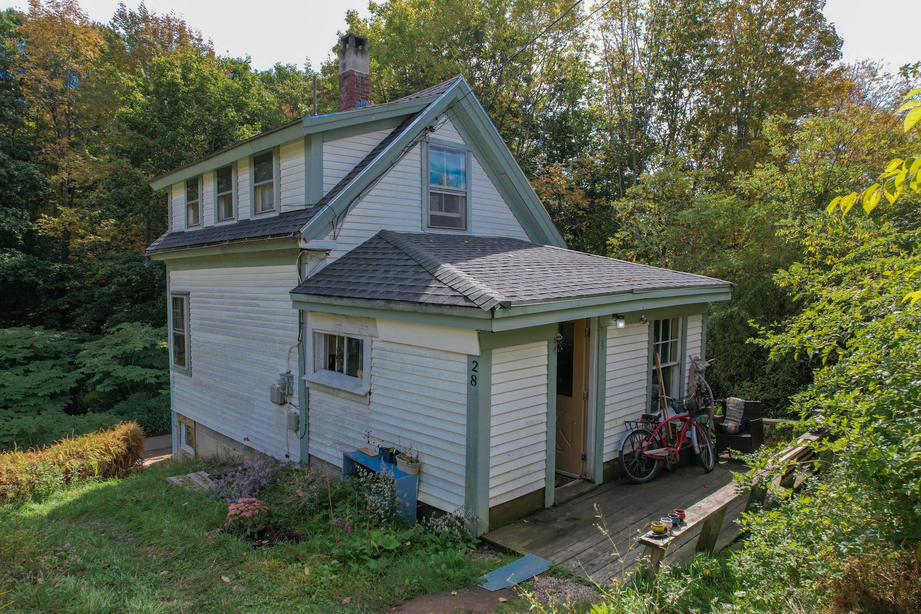 28 Central Street Ellsworth ME 04605