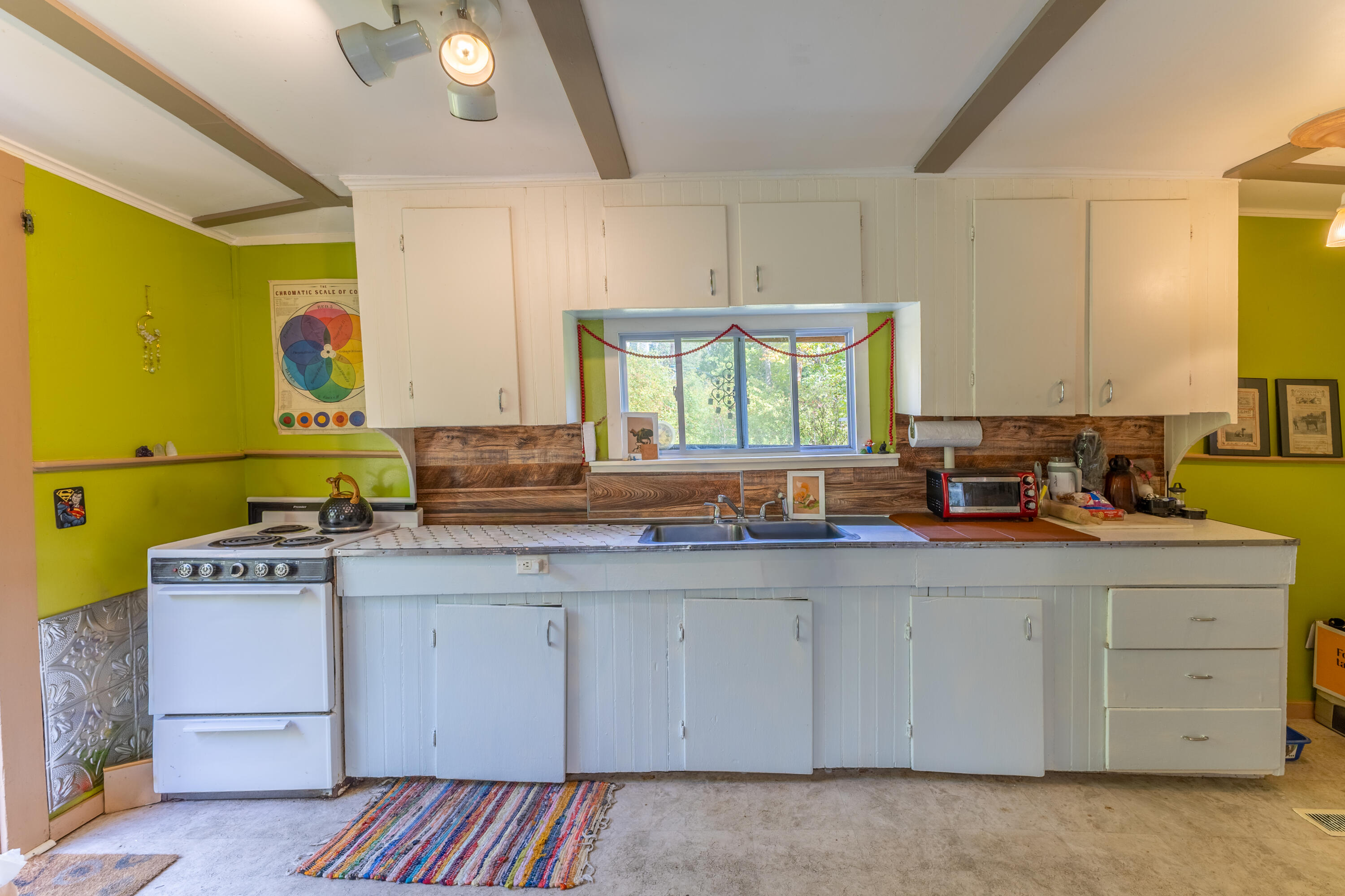 28 Central Street Ellsworth ME 04605