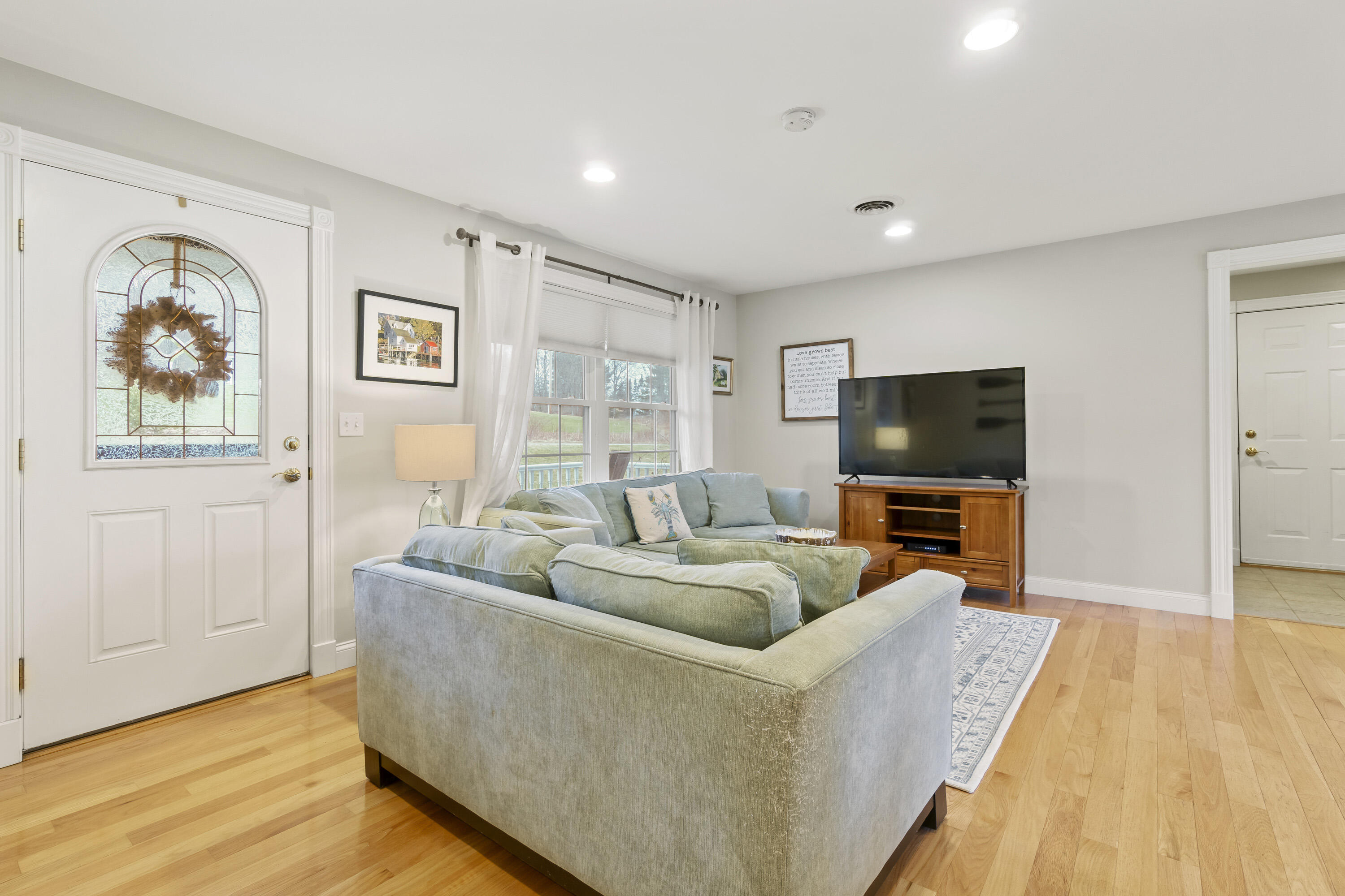 4 Meadow Way Richmond ME 04357