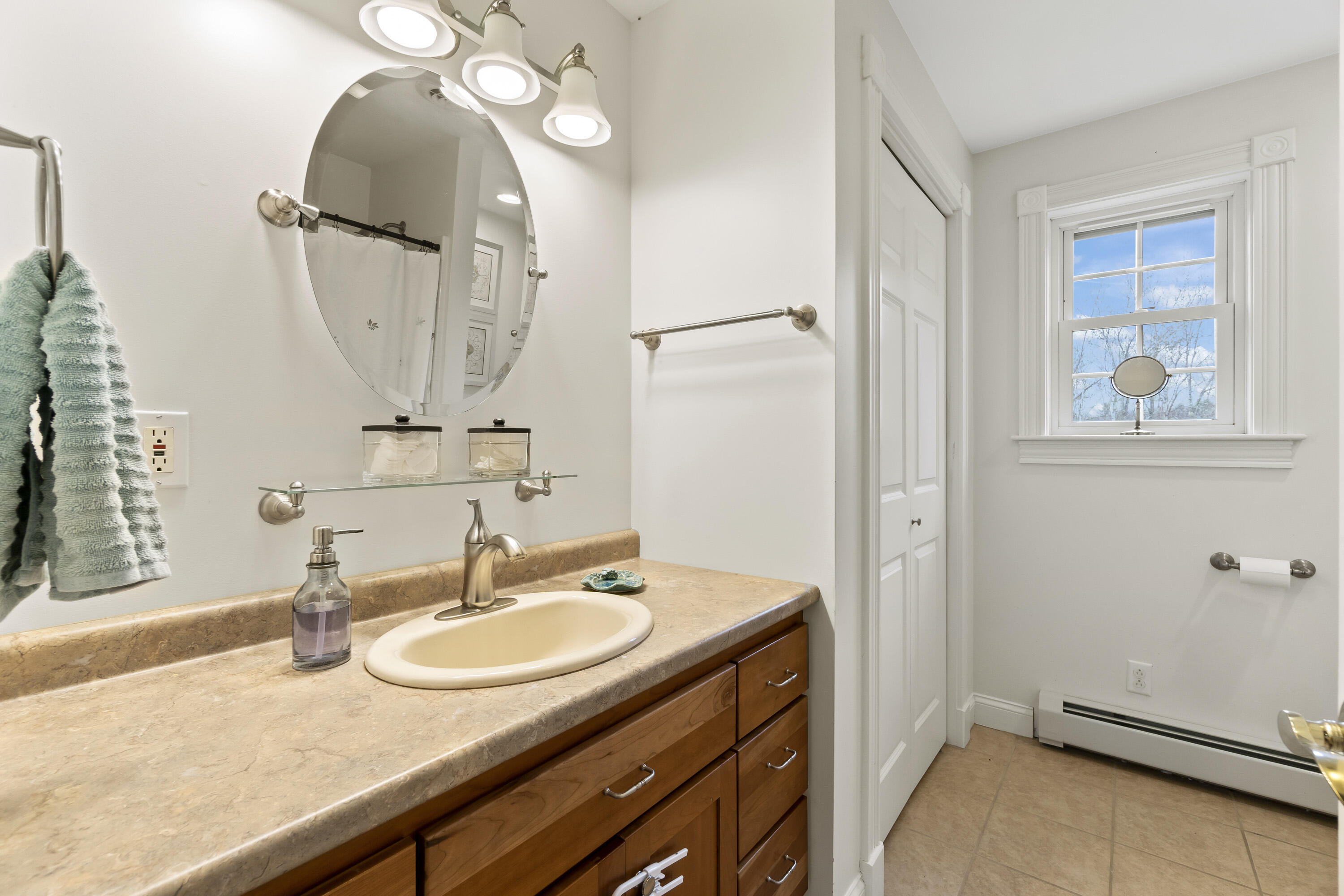 4 Meadow Way Richmond ME 04357