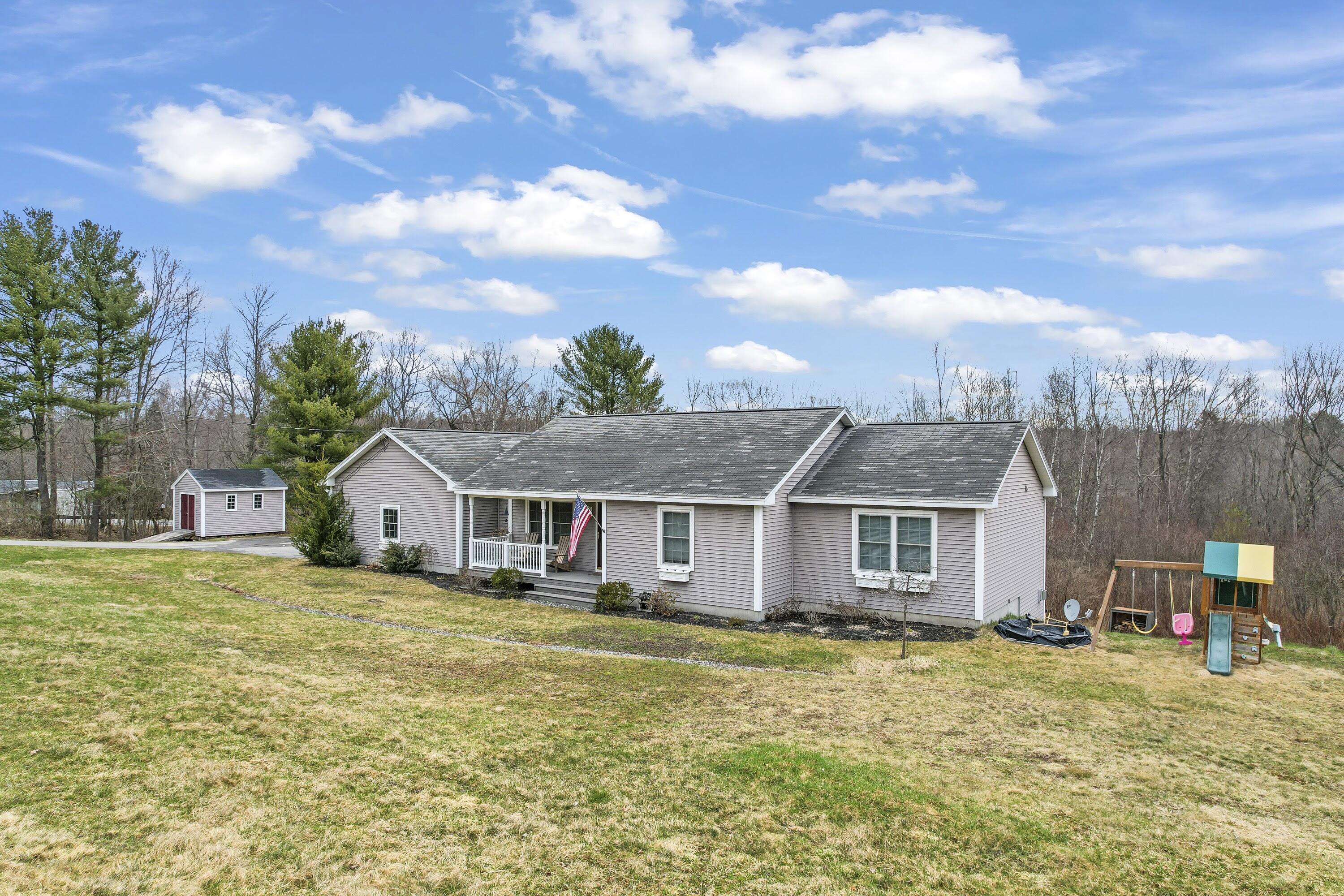 4 Meadow Way Richmond ME 04357