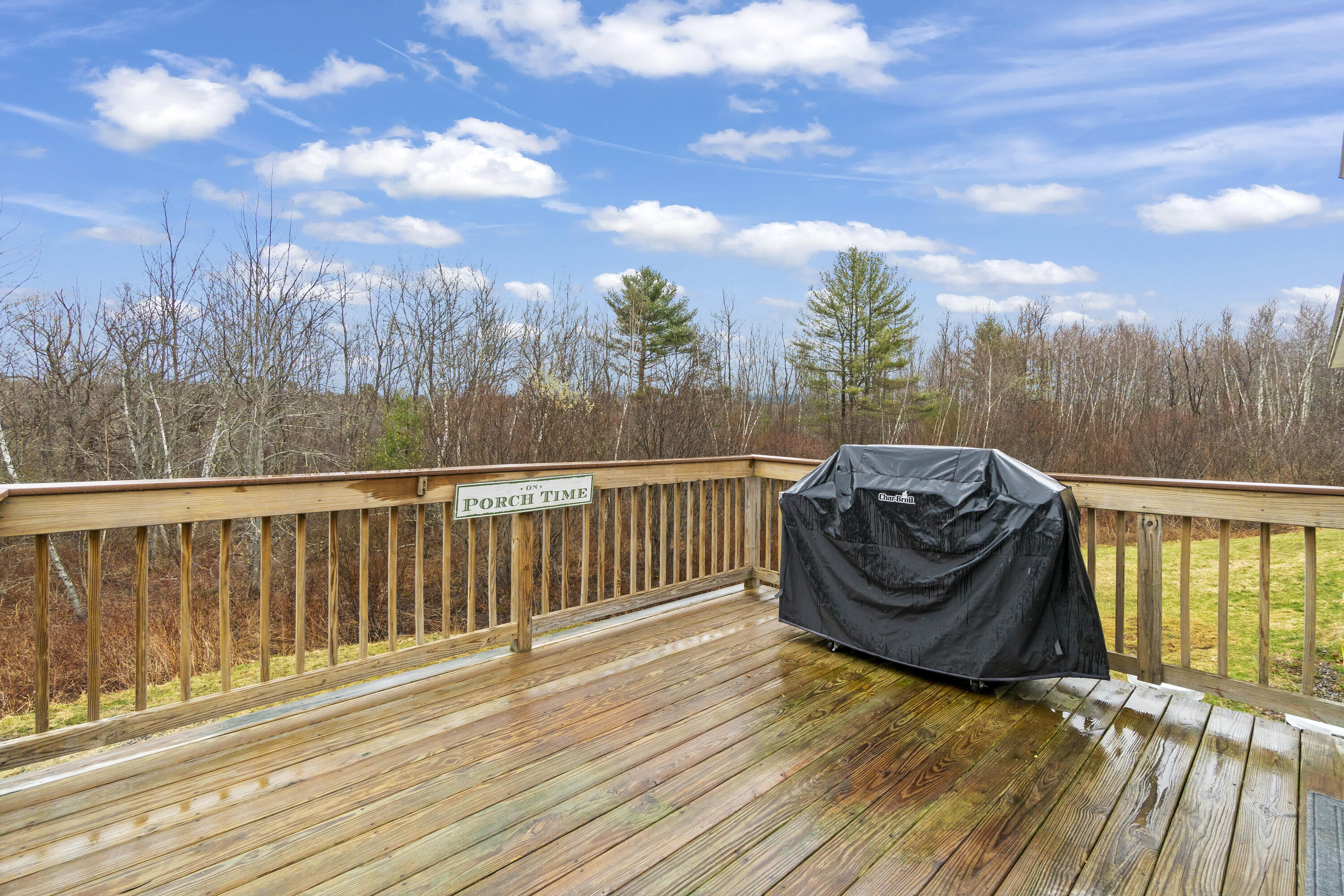 4 Meadow Way Richmond ME 04357