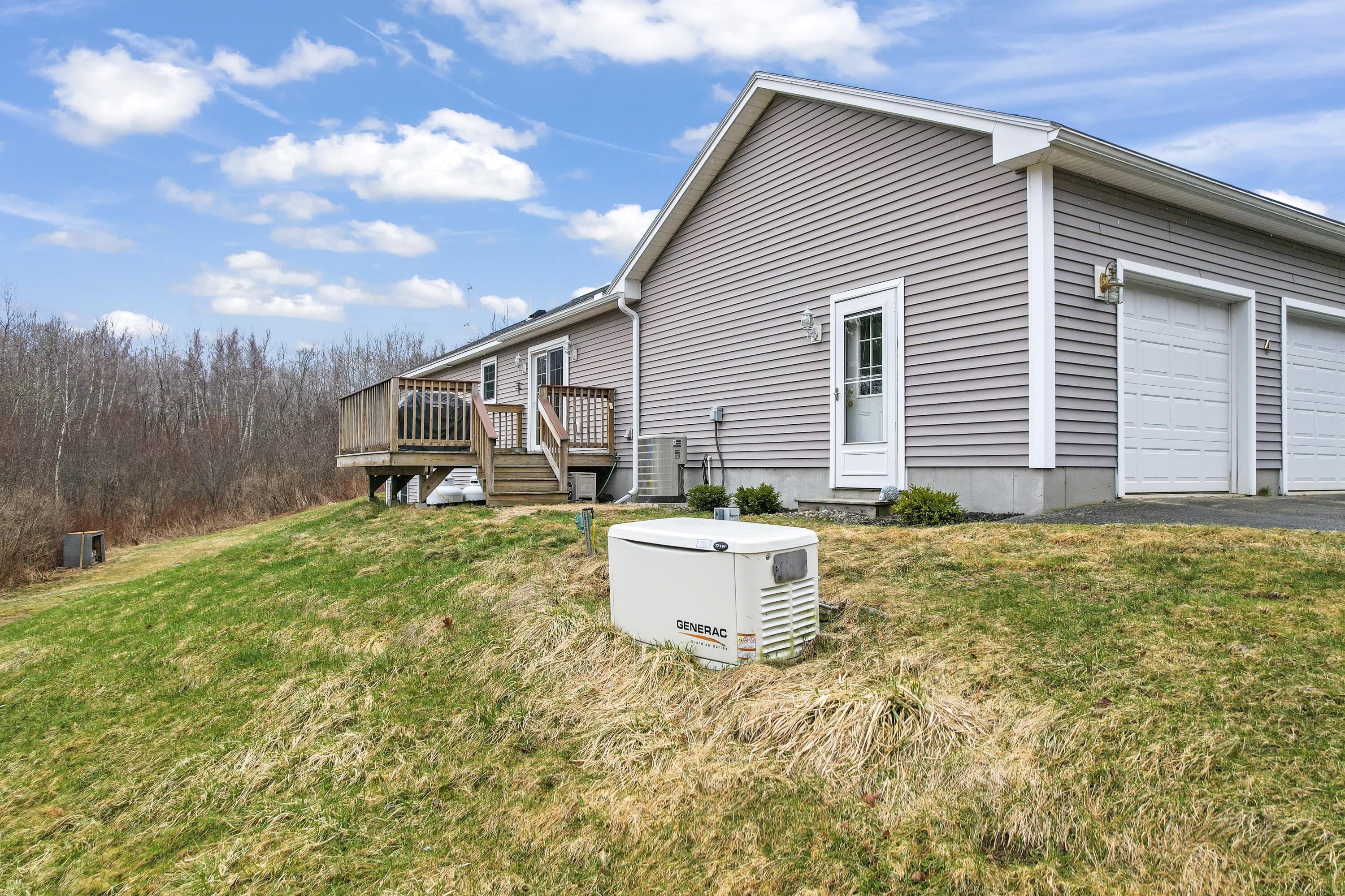 4 Meadow Way Richmond ME 04357