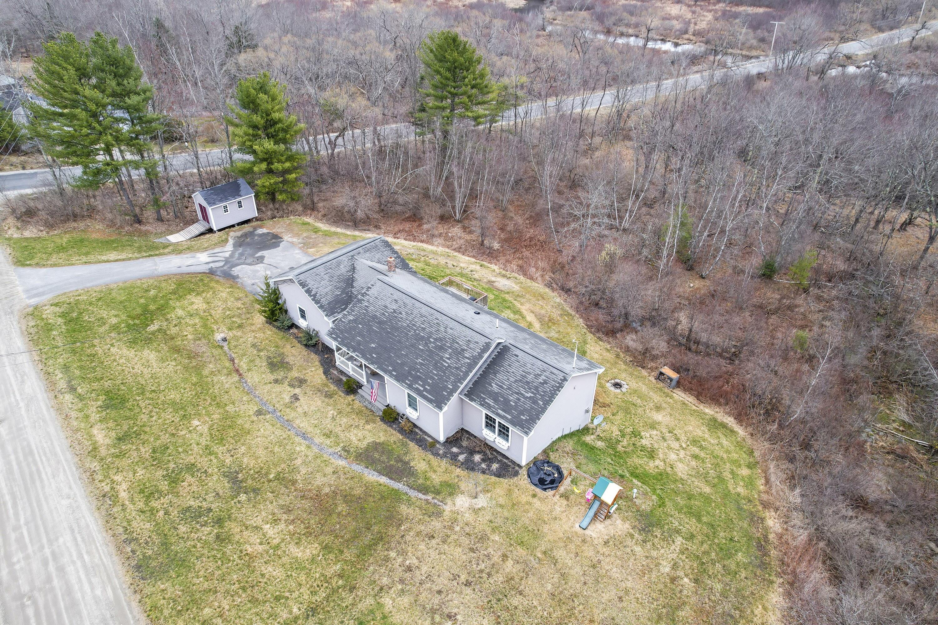 4 Meadow Way Richmond ME 04357