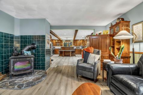 123 Fogg Road Readfield ME 04355