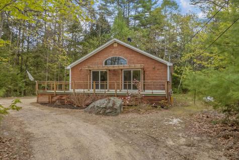21 Hall Lane Norway ME 04268