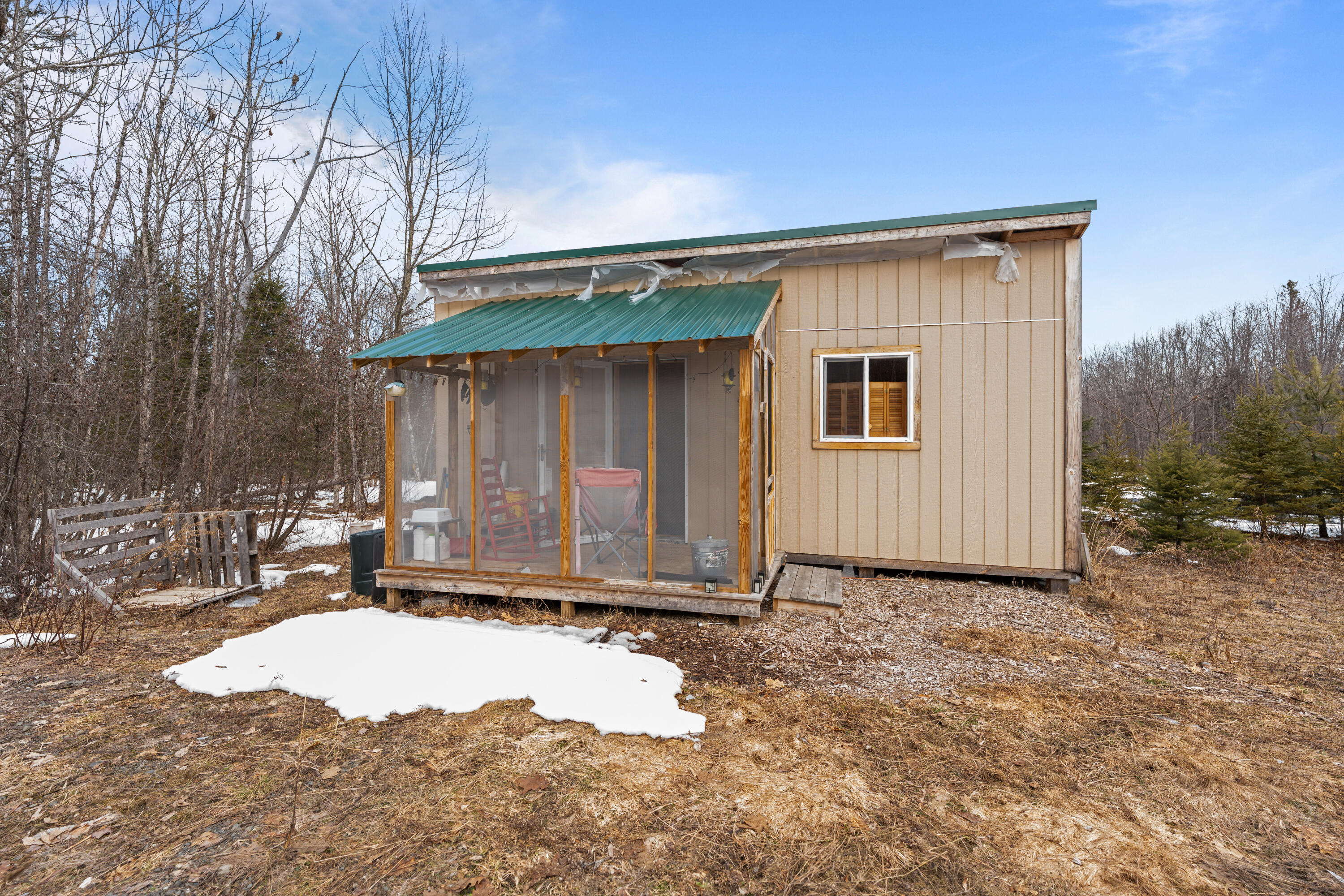 3 New England Road Abbot ME 04406