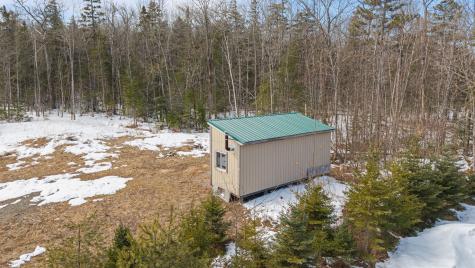 3 New England Road Abbot ME 04406