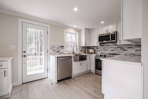 73 Autumn Lane Yarmouth ME 04096