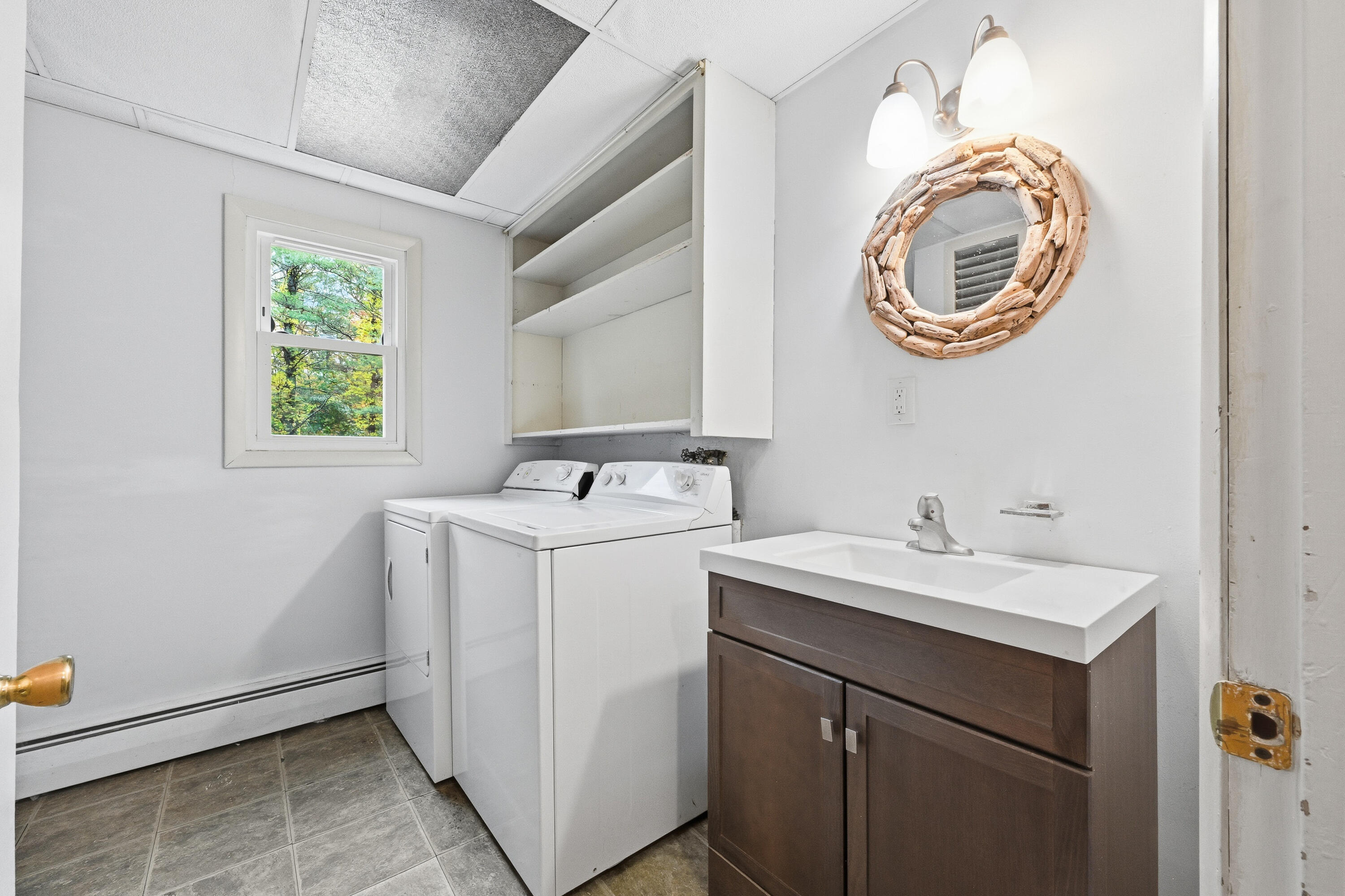 33 Woodridge Drive Manchester ME 04351