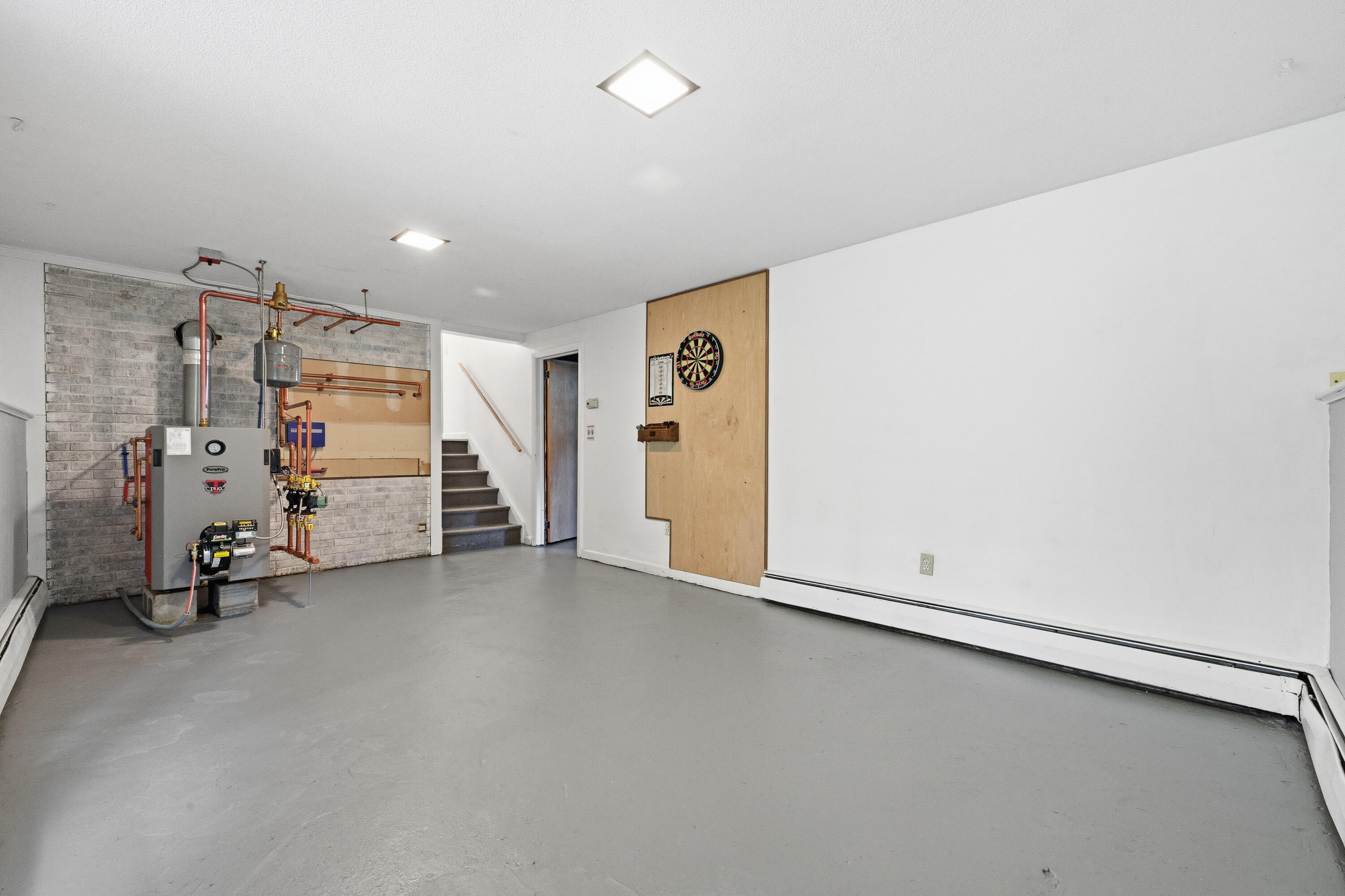 33 Woodridge Drive Manchester ME 04351