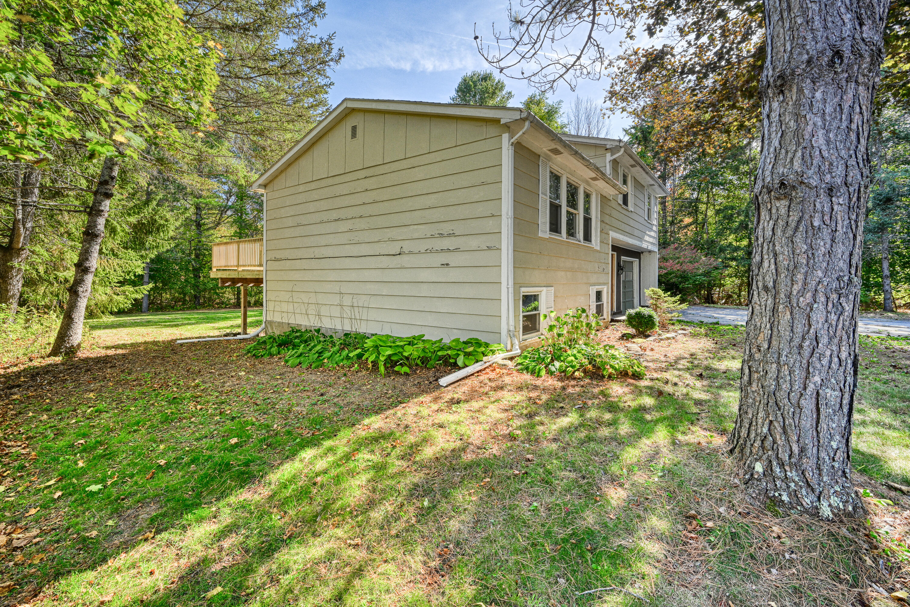 33 Woodridge Drive Manchester ME 04351