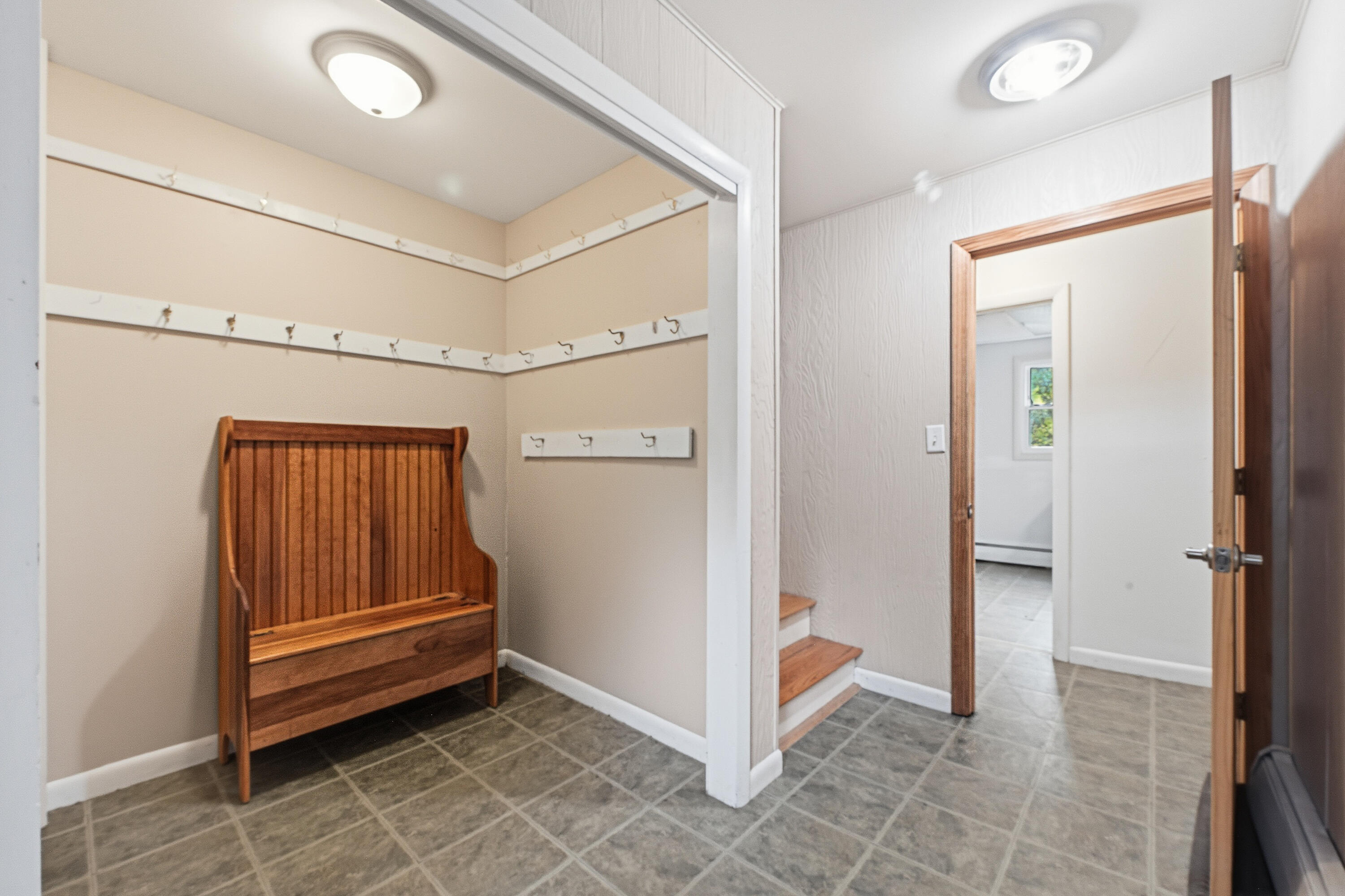 33 Woodridge Drive Manchester ME 04351